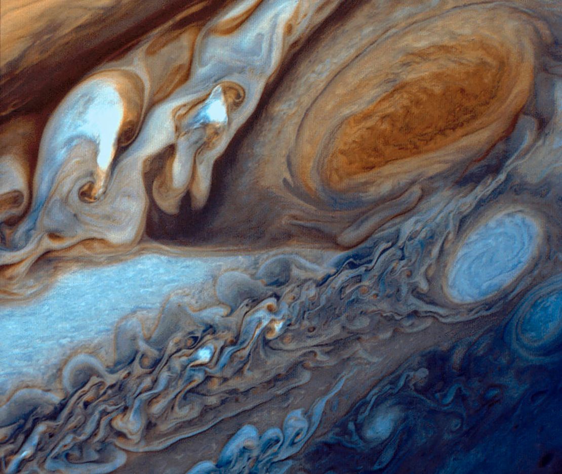 This image of Jupiter's Great Red Spot taken by NASA's Voyager 1 in 1979 also shows irregular flow, according to the study.